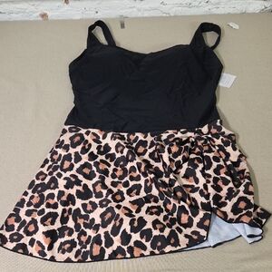 Black and Leopard Print One Piece Swimsuit NWT  Eomenie Size Large